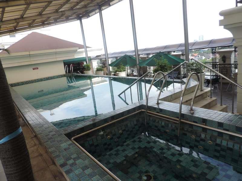 Roosseno Plaza Serviced Apartment Jakarta Exterior foto